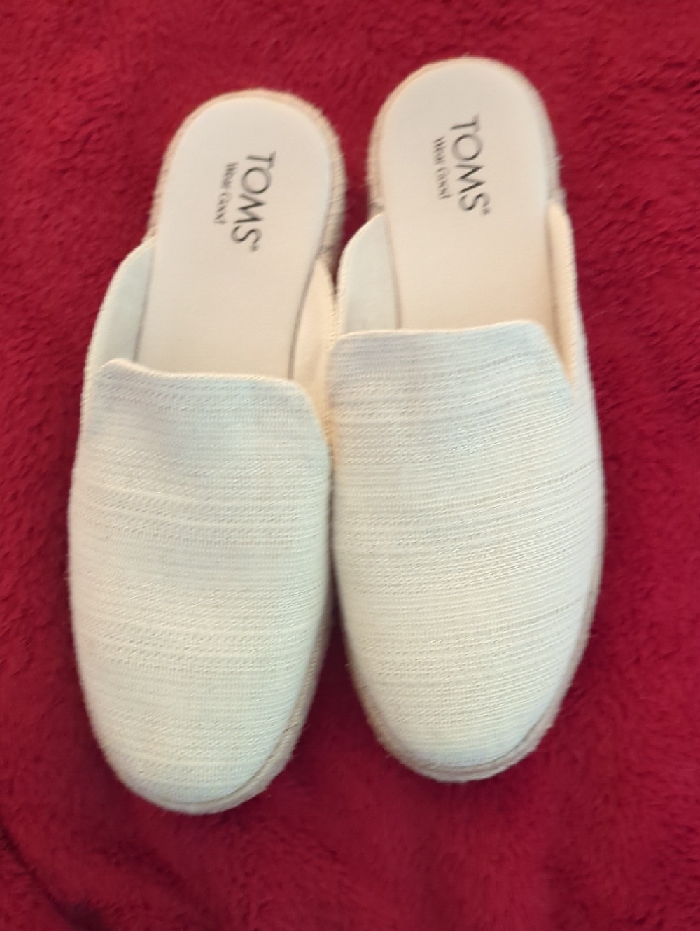 TOMS Women's Slip-On Mule in Off-White